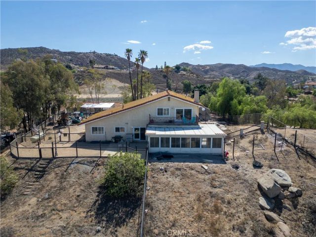 14740 Descanso Drive, Lake Mathews, CA 92570
