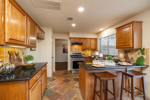 16034 Sweetwater Creek Drive, Houston, TX 77095