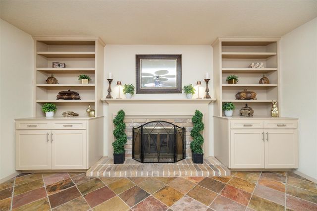 16034 Sweetwater Creek Drive, Houston, TX 77095