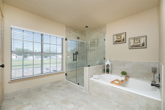 16034 Sweetwater Creek Drive, Houston, TX 77095