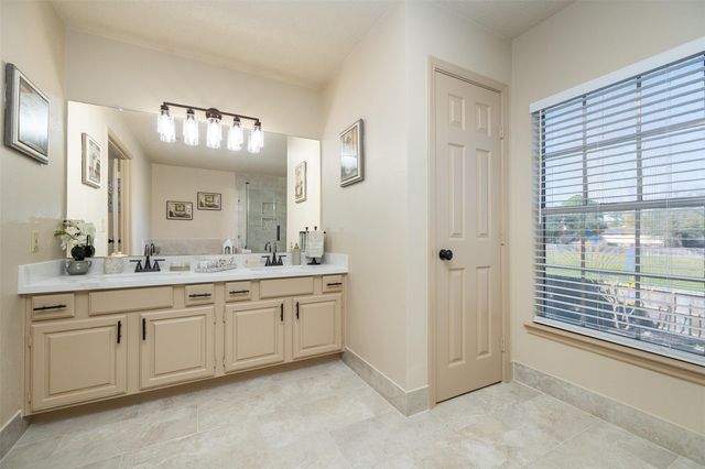 16034 Sweetwater Creek Drive, Houston, TX 77095