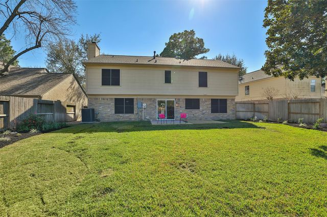 16034 Sweetwater Creek Drive, Houston, TX 77095