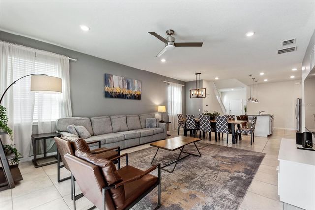 7240 OAKMOSS LOOP, Davenport, FL 33837