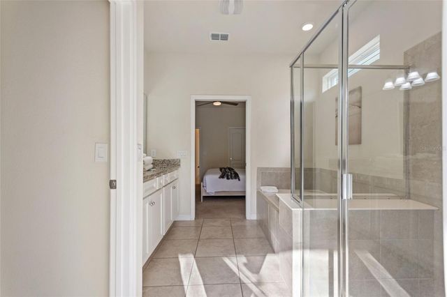 7240 OAKMOSS LOOP, Davenport, FL 33837