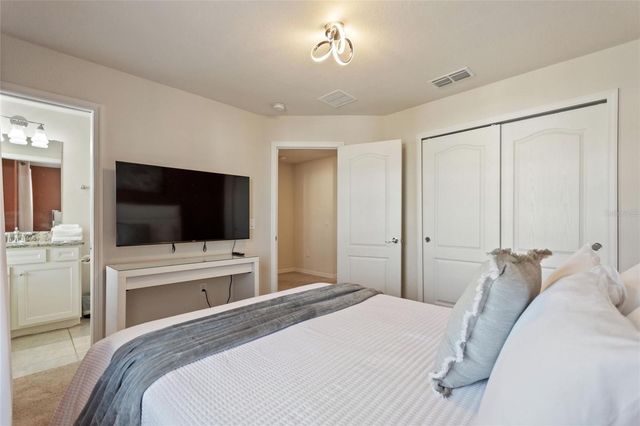 7240 OAKMOSS LOOP, Davenport, FL 33837