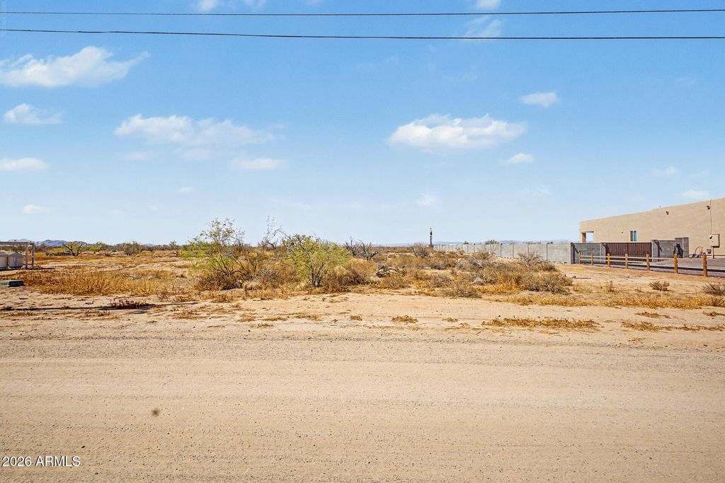 25100 W MONTGOMERY Road '-', Wittmann, AZ 85361 — photo 2