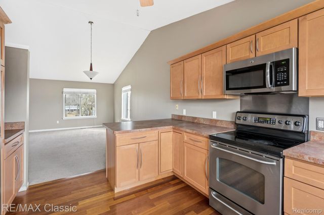 7165 Amanda Drive, Van Buren Charter Township, MI 48111