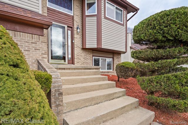 7165 Amanda Drive, Van Buren Charter Township, MI 48111