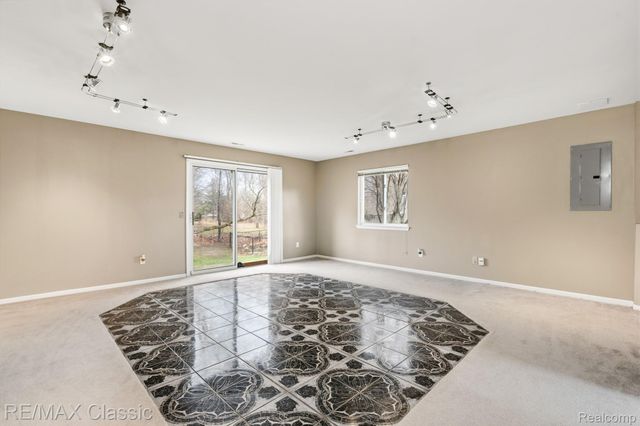 7165 Amanda Drive, Van Buren Charter Township, MI 48111