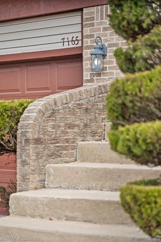 7165 Amanda Drive, Van Buren Charter Township, MI 48111