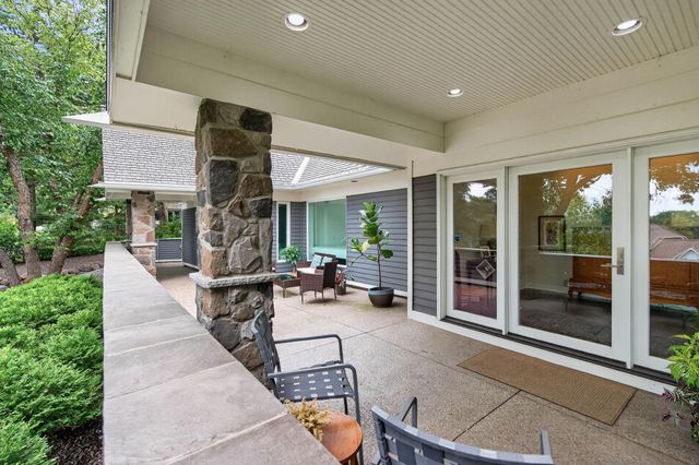 5010 Nob Hill Drive, Edina, MN 55439