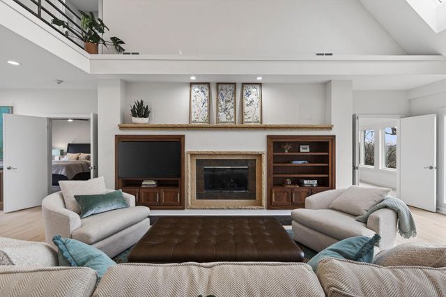 5010 Nob Hill Drive, Edina, MN 55439