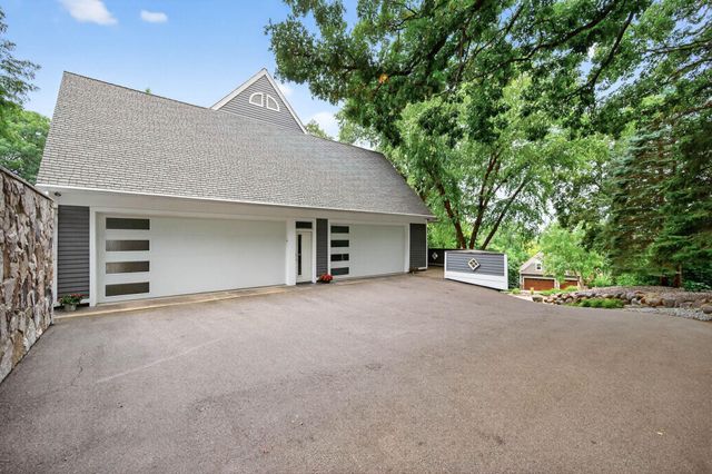 5010 Nob Hill Drive, Edina, MN 55439