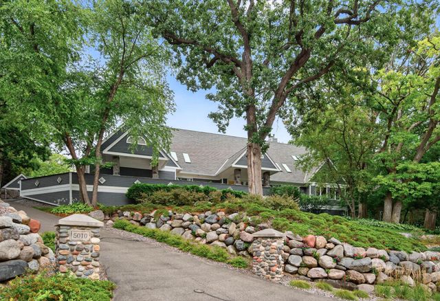 5010 Nob Hill Drive, Edina, MN 55439