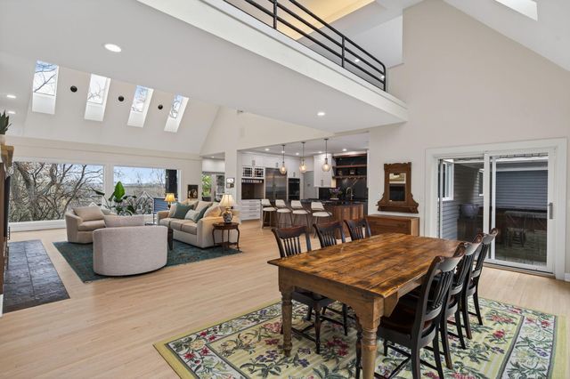 5010 Nob Hill Drive, Edina, MN 55439