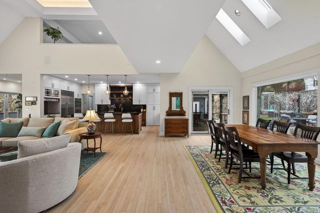 5010 Nob Hill Drive, Edina, MN 55439