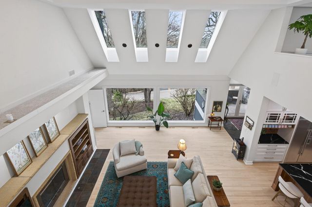 5010 Nob Hill Drive, Edina, MN 55439