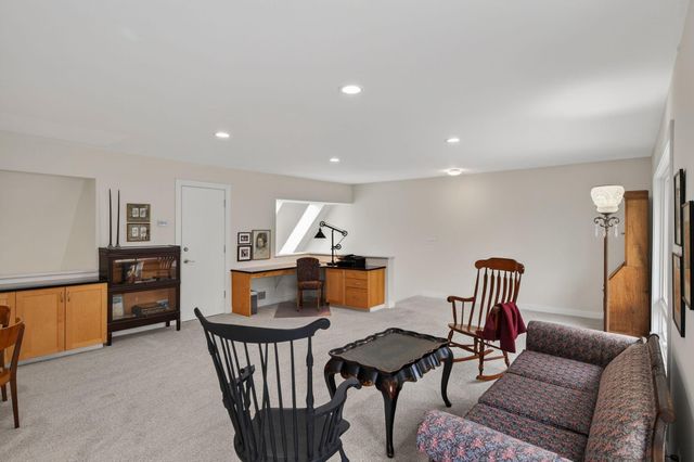 5010 Nob Hill Drive, Edina, MN 55439