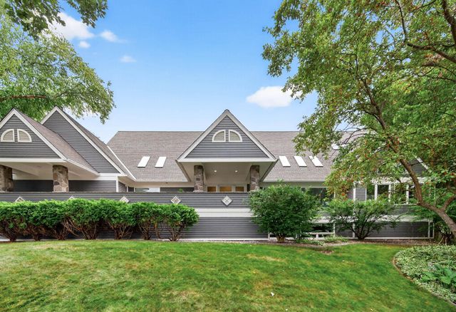 5010 Nob Hill Drive, Edina, MN 55439