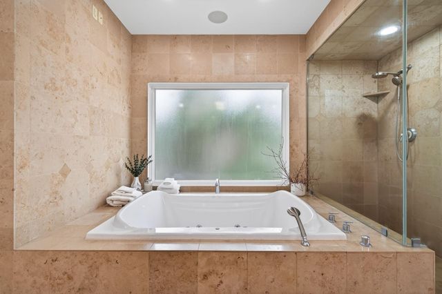 5010 Nob Hill Drive, Edina, MN 55439