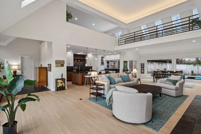 5010 Nob Hill Drive, Edina, MN 55439