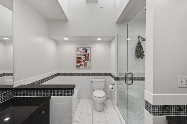5010 Nob Hill Drive, Edina, MN 55439