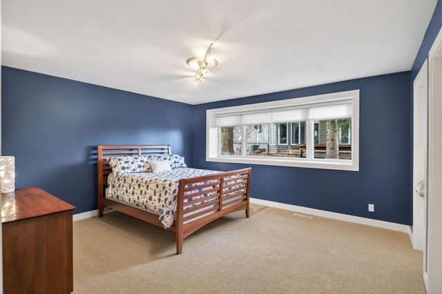 5010 Nob Hill Drive, Edina, MN 55439