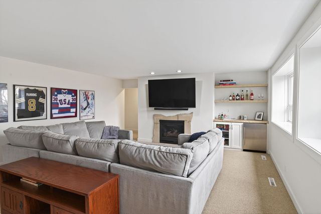 5010 Nob Hill Drive, Edina, MN 55439