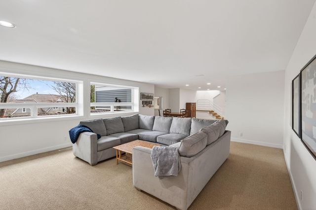 5010 Nob Hill Drive, Edina, MN 55439