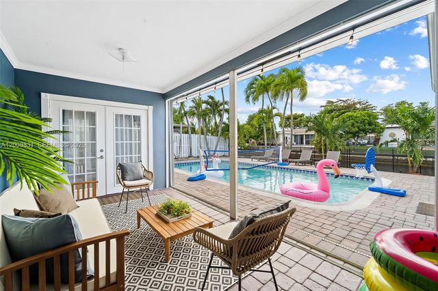 2005 NW 37th St, Oakland Park, FL 33309