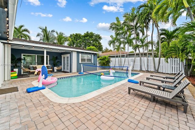 2005 NW 37th St, Oakland Park, FL 33309