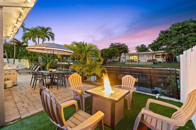 2005 NW 37th St, Oakland Park, FL 33309