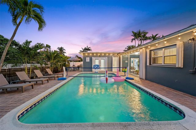 2005 NW 37th St, Oakland Park, FL 33309
