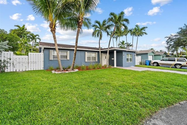 2005 NW 37th St, Oakland Park, FL 33309