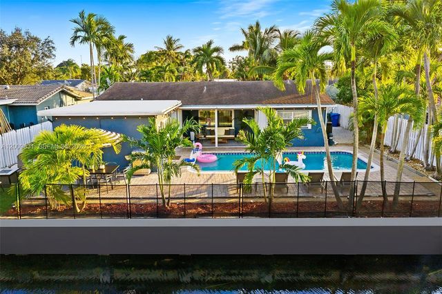 2005 NW 37th St, Oakland Park, FL 33309
