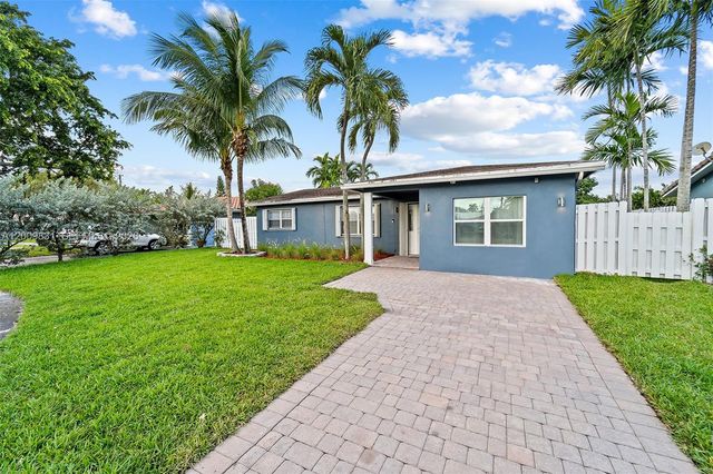 2005 NW 37th St, Oakland Park, FL 33309