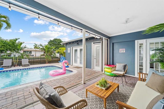 2005 NW 37th St, Oakland Park, FL 33309