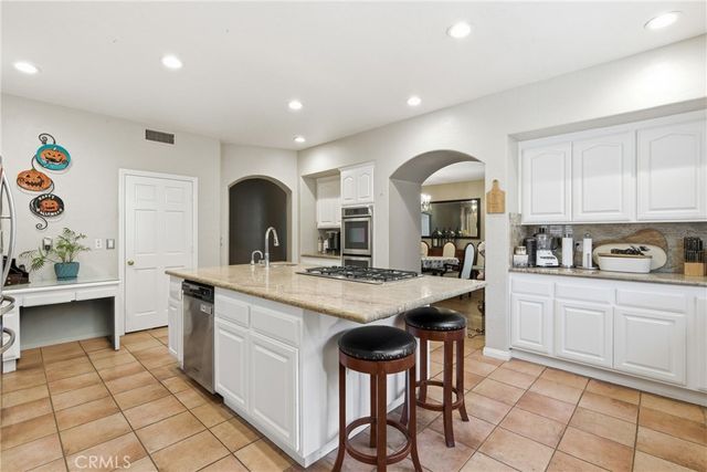 10925 Willowbrae, Chatsworth, CA 91311