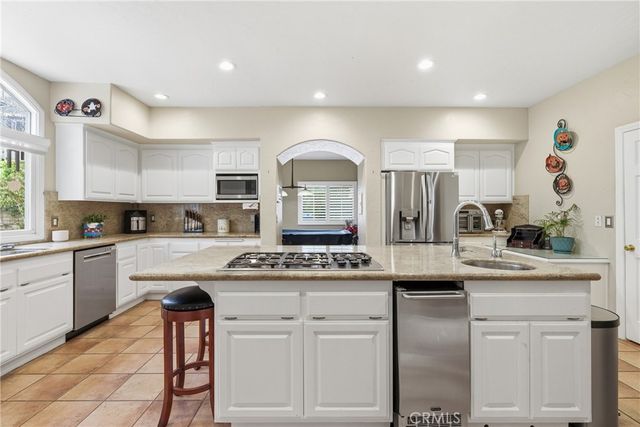 10925 Willowbrae, Chatsworth, CA 91311