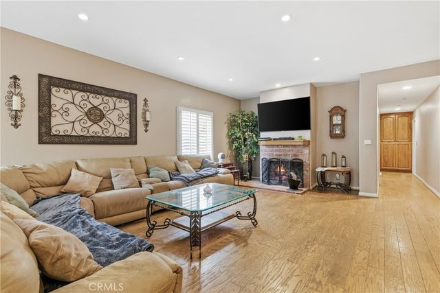 10925 Willowbrae, Chatsworth, CA 91311