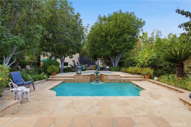 10925 Willowbrae, Chatsworth, CA 91311