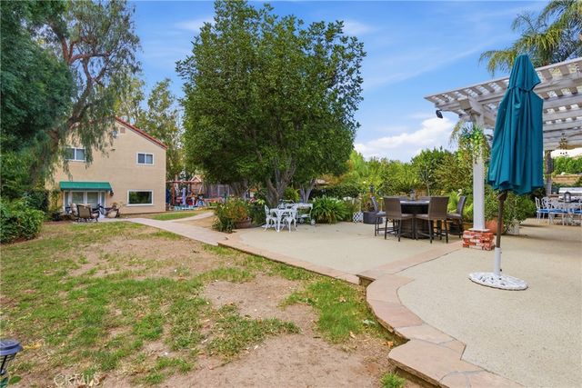 10925 Willowbrae, Chatsworth, CA 91311