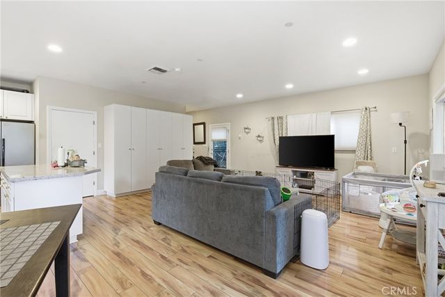 10925 Willowbrae, Chatsworth, CA 91311