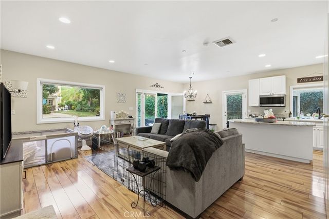 10925 Willowbrae, Chatsworth, CA 91311