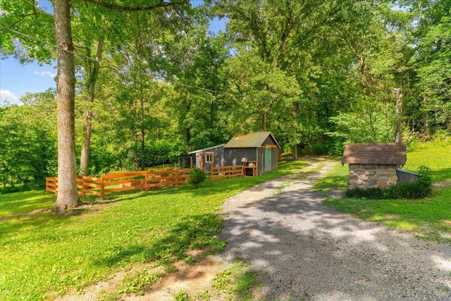 1491 Furnace Creek Road, Lafayette, GA 30728