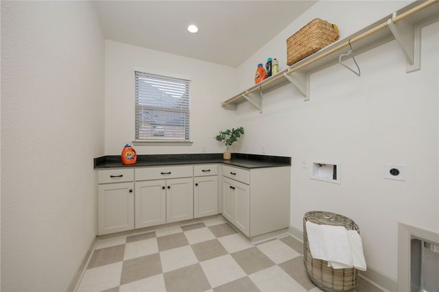 4007 Pacific Crest Way, Bryan, TX 77802