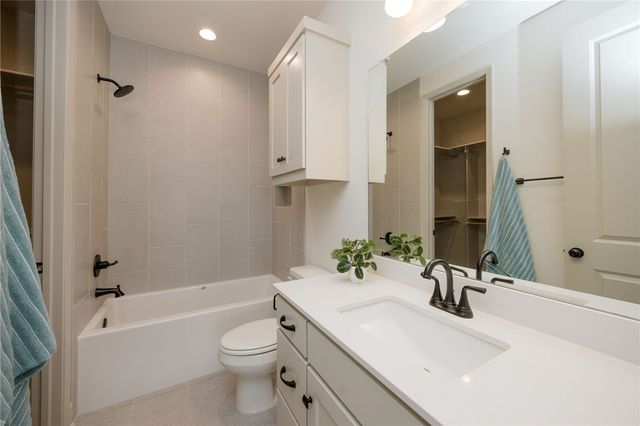 4007 Pacific Crest Way, Bryan, TX 77802