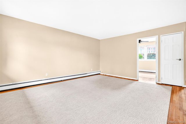 160 Centre Avenue 3M, New Rochelle, NY 10805