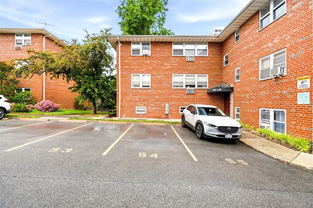 160 Centre Avenue 3M, New Rochelle, NY 10805