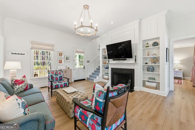 437 Belted Kingfisher Lane, Richmond Hill, GA 31324